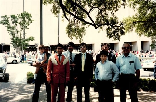 Robert Cardenas Molina - Photo 131