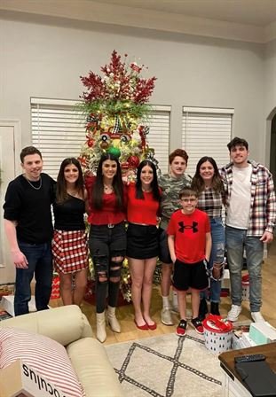 Joyce Eileen Kleinknecht - Photo 2