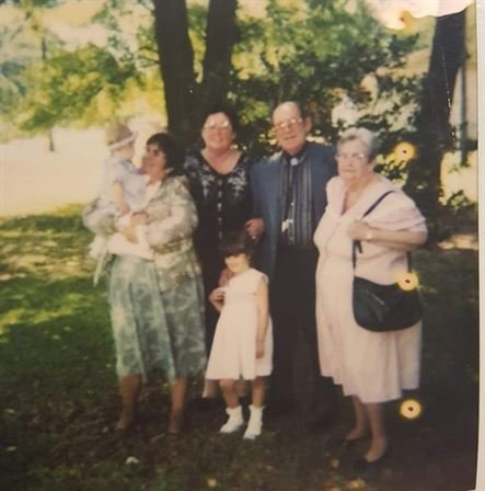 Harley Nicole Laughlin - Photo 14