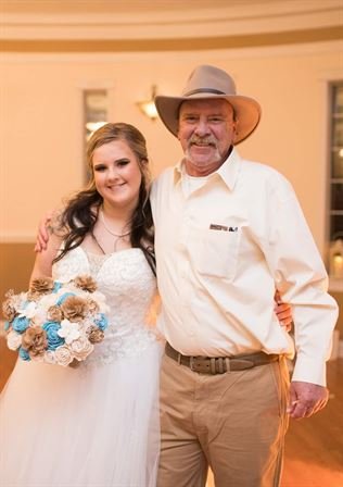 Timothy Hinson - Photo 27