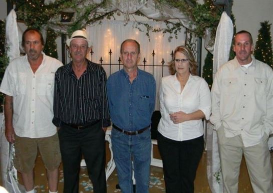 Timothy Hinson - Photo 42