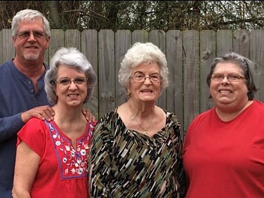 Juana Matthews - Photo 34