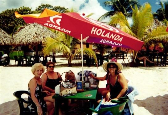 Cathy Latham - Photo 46