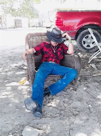 Uriel Alejandro Garcia Salazar - Photo 3