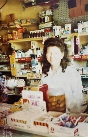 Edith D. Vincent Hanks - Photo 13