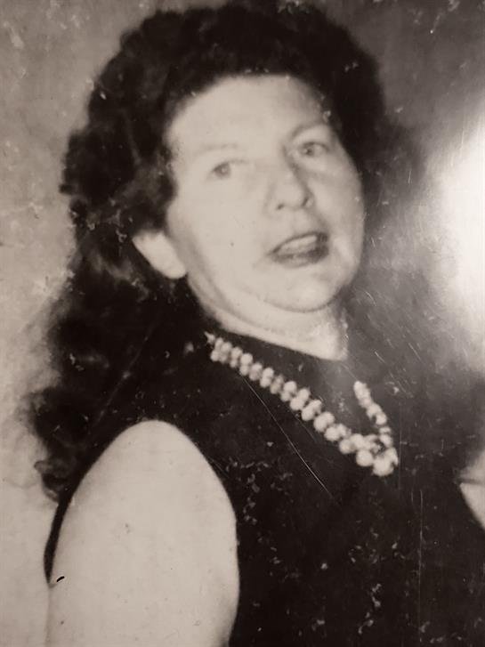 Edith D. Vincent Hanks - Photo 29