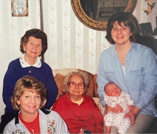 Edith D. Vincent Hanks - Photo 145