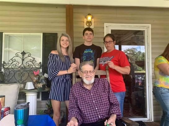 David Noel Allensworth - Photo 10