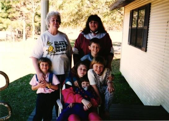 LaDonna Jean Laughlin - Photo 14
