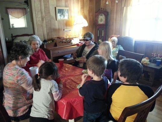 LaDonna Jean Laughlin - Photo 18