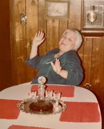 Elizabeth "Betty" Garrett Lundquist - Photo 32