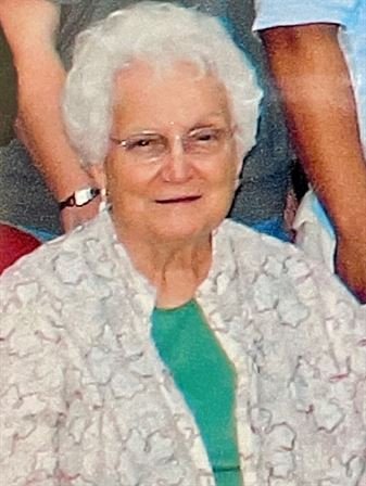 Elizabeth "Betty" Garrett Lundquist - Photo 36