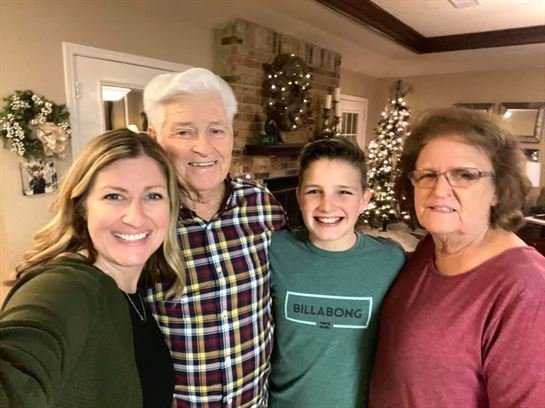 Edward Hutchins - Photo 10