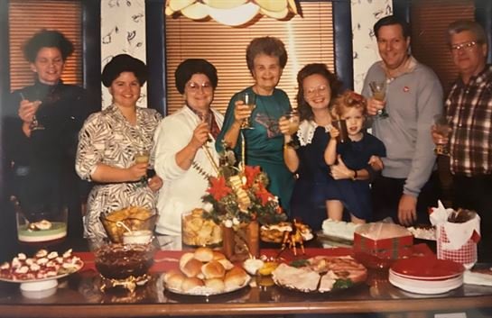 Edward Hutchins - Photo 24