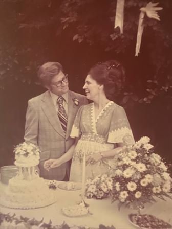 Edward Hutchins - Photo 30