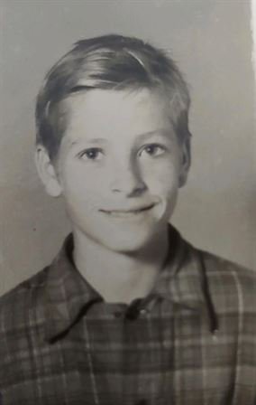 Edward Hutchins - Photo 58