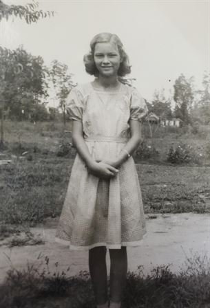 Billie Ann Wood - Photo 56