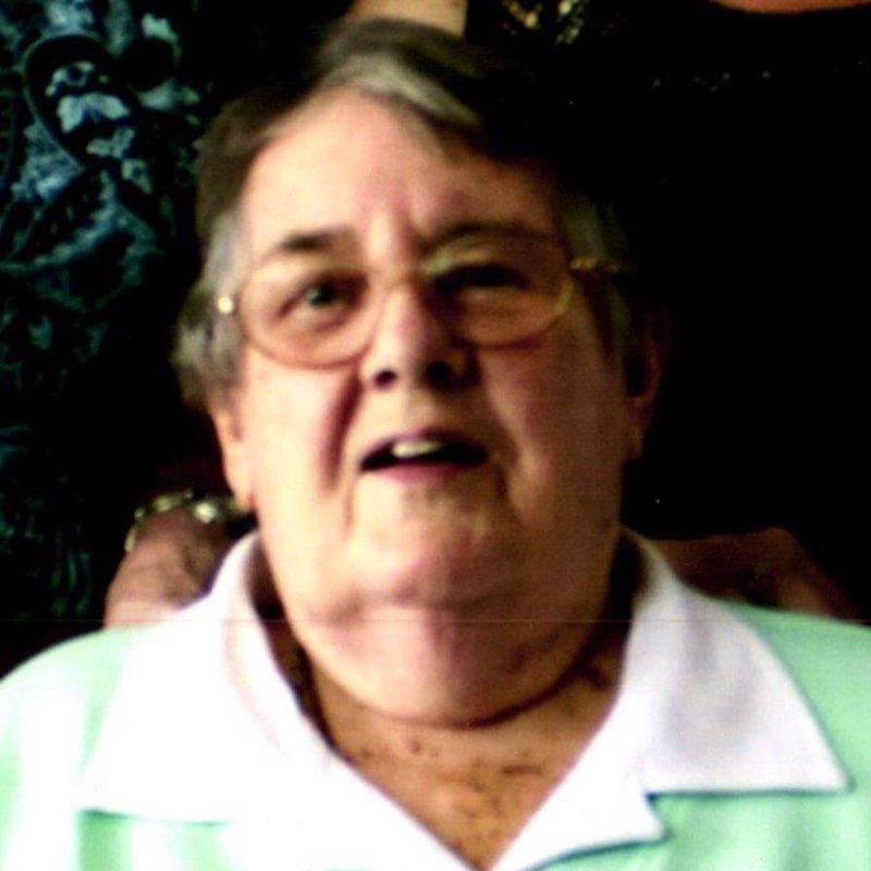 Barbara Kelly - Photo 2