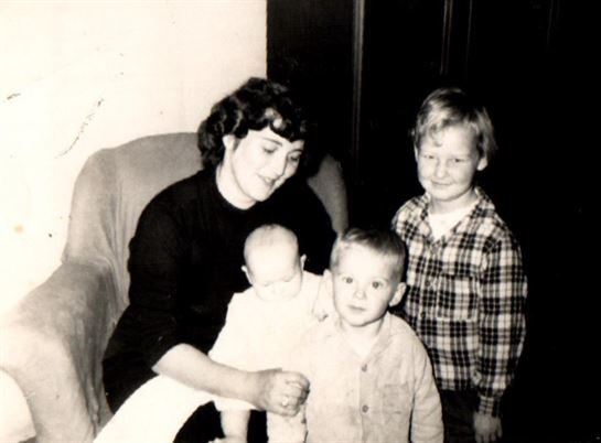 Michael Edger Weaver - Photo 34