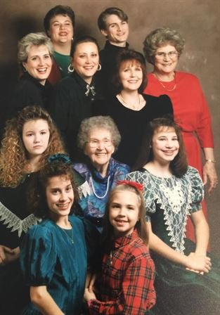 Sherri Nini Holmes - Photo 18