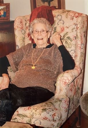 Joyce Duplissey Young - Photo 102