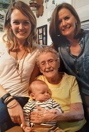 Joyce Duplissey Young - Photo 126