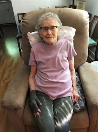 Joyce Duplissey Young - Photo 210