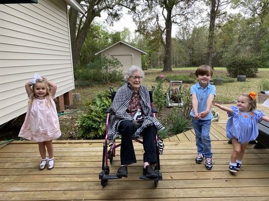 Joyce Duplissey Young - Photo 242