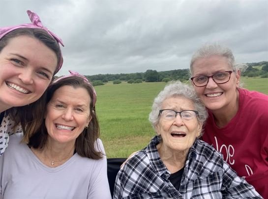 Joyce Duplissey Young - Photo 280