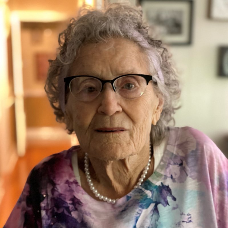 Joyce Duplissey Young - Photo 263