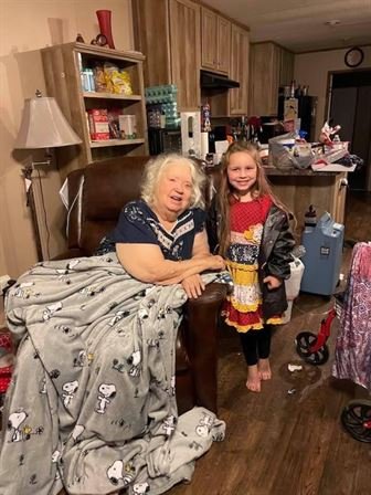 Bobby and Emily Duncan - Photo 3