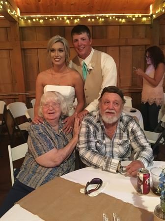 Bobby and Emily Duncan - Photo 10