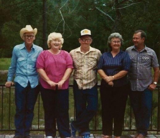 Bobby and Emily Duncan - Photo 25