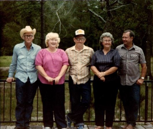 Bobby and Emily Duncan - Photo 41