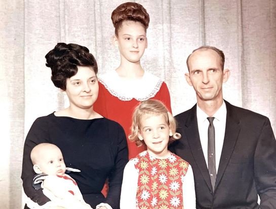 Daisy "Vianna" Miller - Photo 46