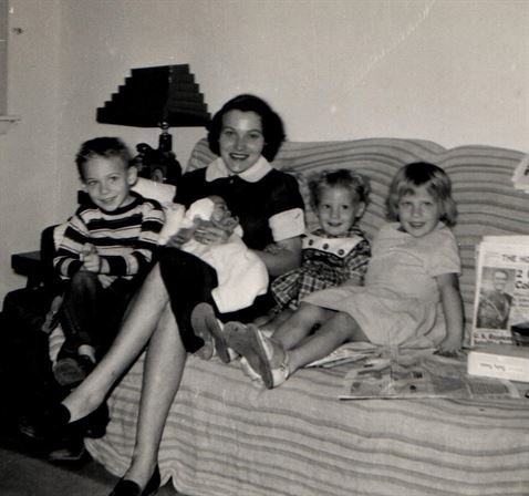 Sheila Kay Hinson - Photo 12