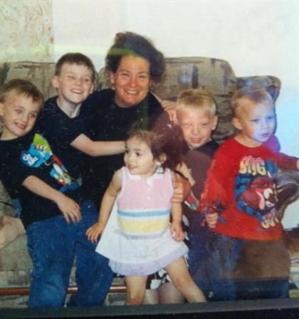 Sheila Kay Hinson - Photo 17