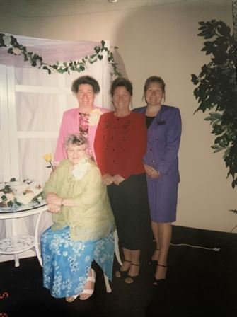 Sheila Kay Hinson - Photo 64