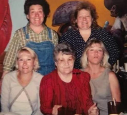 Sheila Kay Hinson - Photo 134