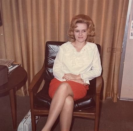 Joyce Carol Whitstine - Photo 62