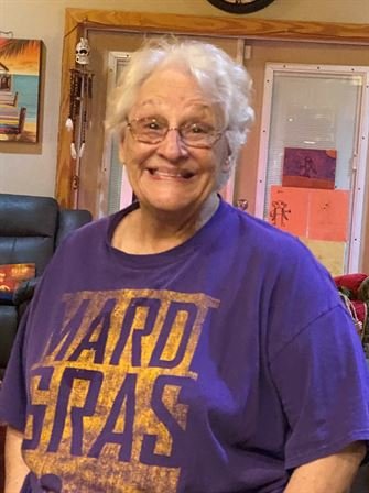 Christine Bukowsky - Photo 24