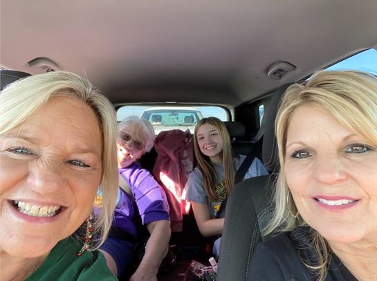 Christine Bukowsky - Photo 75