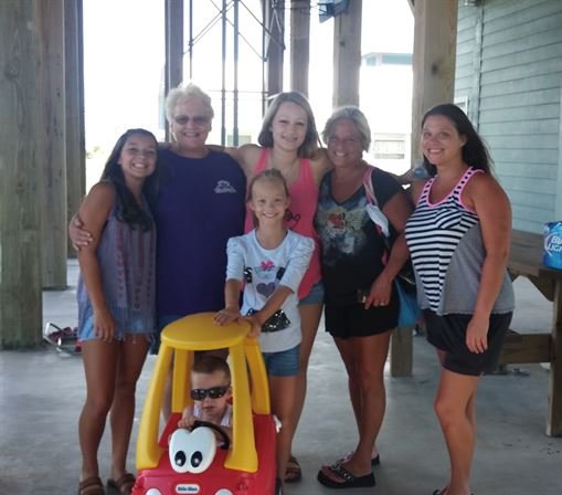 Christine Bukowsky - Photo 116