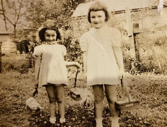 Christine Bukowsky - Photo 138