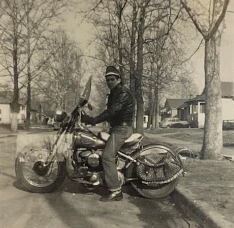 Robert "Bob" Phillips - Photo 14