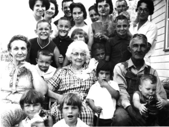 Emma Dale Nelms - Photo 6