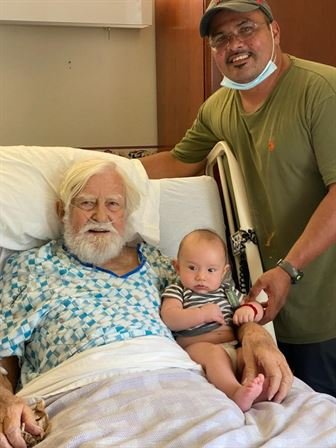 Johnny Bendy - Photo 81