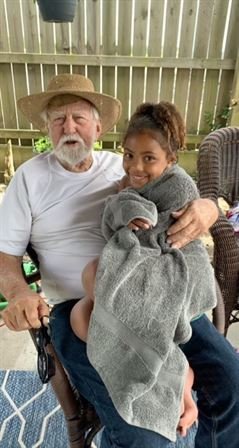 Johnny Bendy - Photo 102