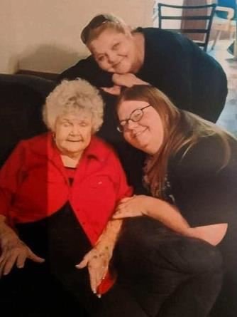 Elizabeth "Sissy" Harvey - Photo 7