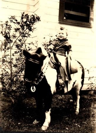 James Taylor Eastin - Photo 6